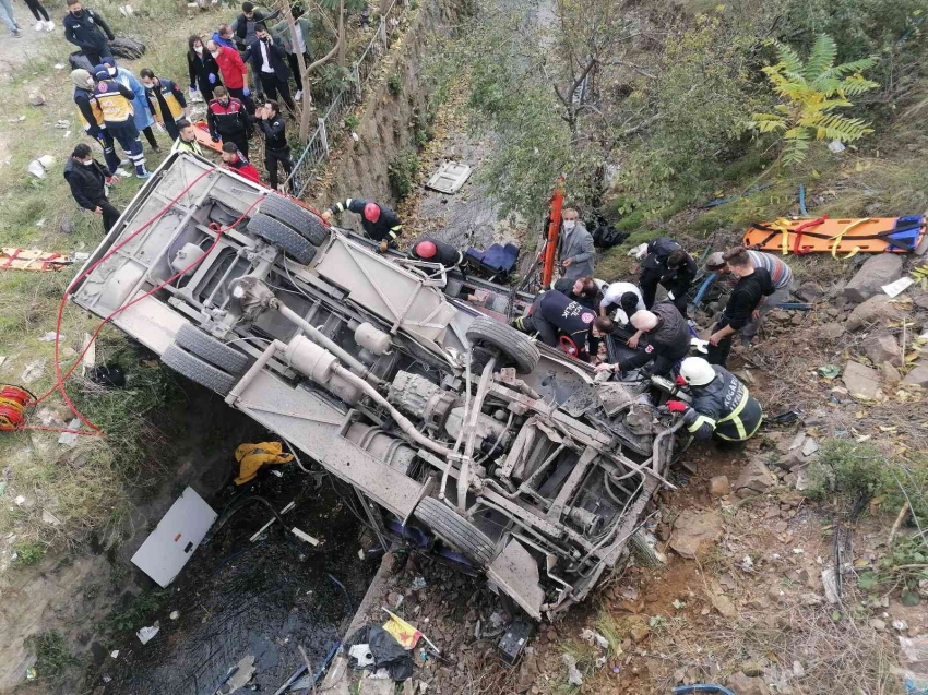 Servis kazasında can kaybı 5’e yükseldi