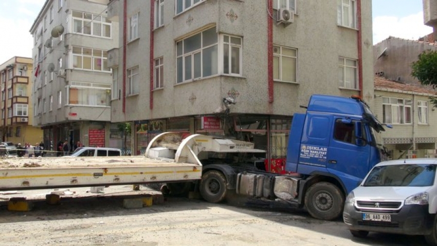 İstanbul'da TIR dehşeti!