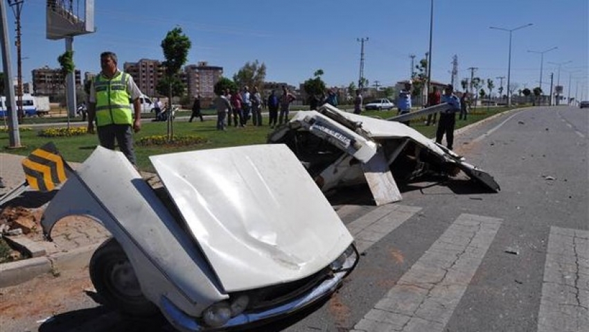 Feci kaza! Otomobil bu hale geldi