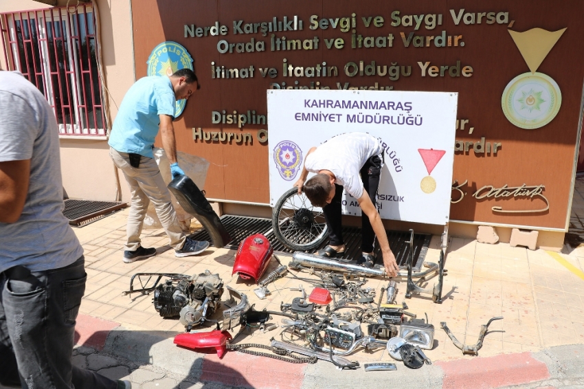 Çalınan motosikletini çuvalla geri aldı