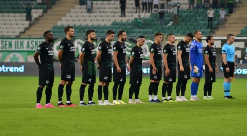 Bursaspor'da üç oyuncu kiralık gitti