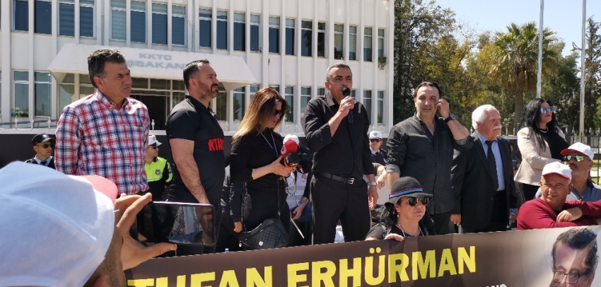 KKTC’de sendikalar hükümetin ekonomi politikasını protesto etti