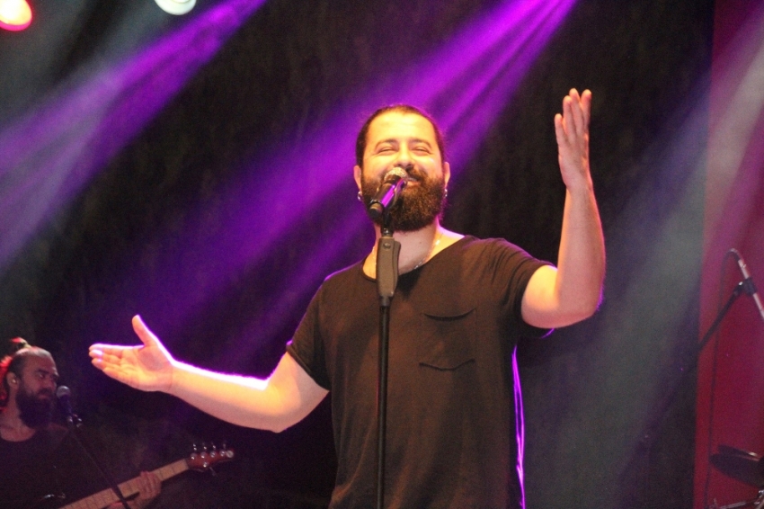 Koray Avcı Hatay’da konser verdi