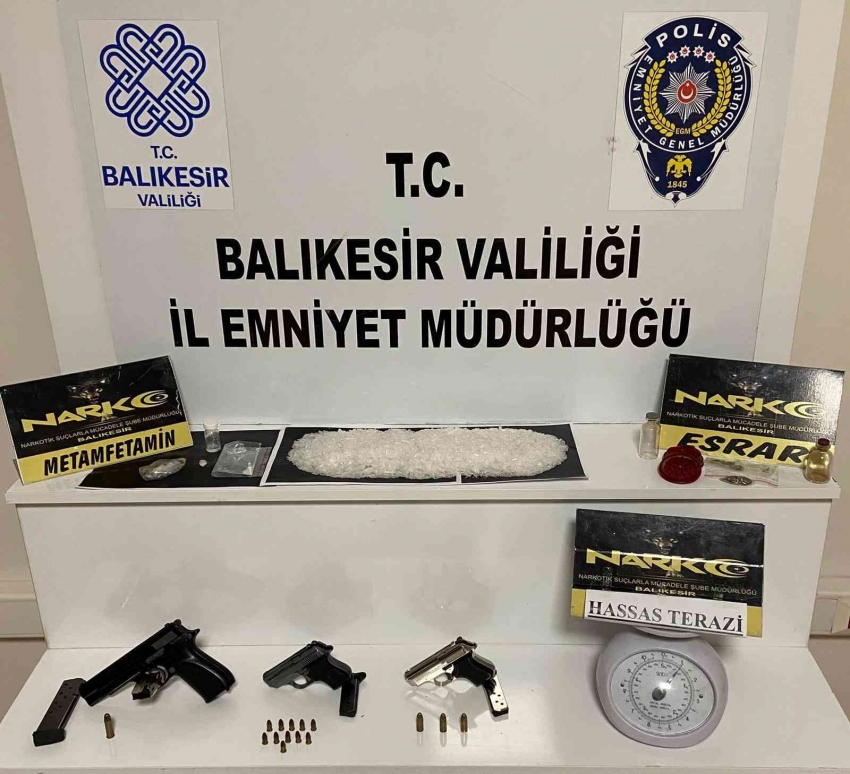 Uyuşturucu baskınında 13 gözaltı