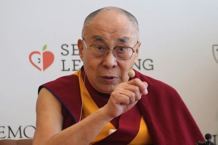 Tibet Ruhani Lideri Dalai Lama hastaneye kaldırıldı