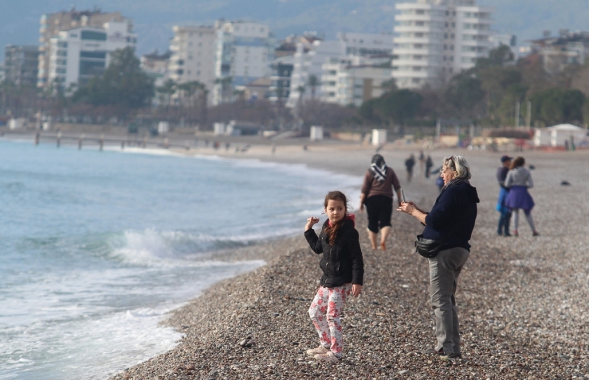 Antalya’da kışın deniz keyfi