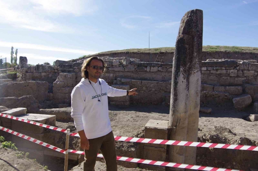 Dua edip, adak adadıkları kabir boş çıktı