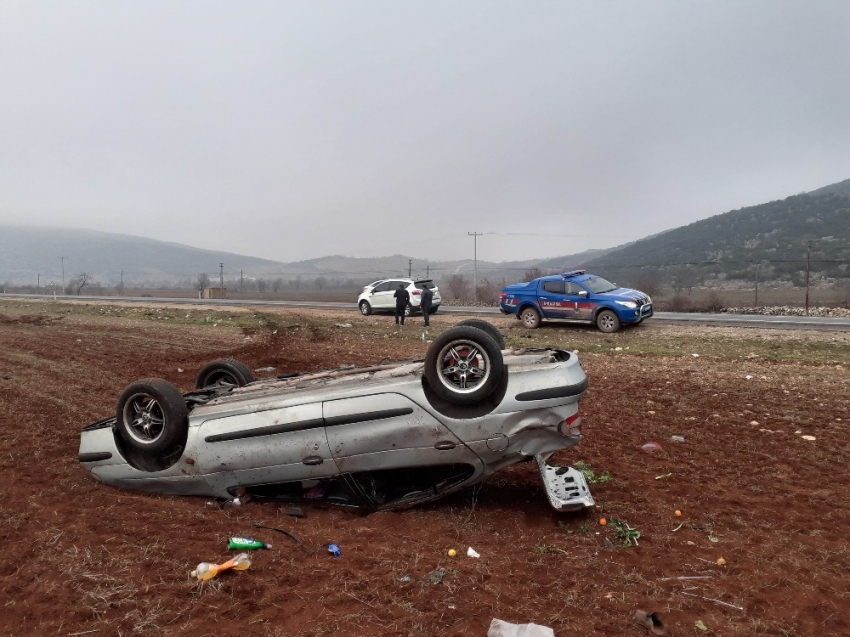 Hastaneye giderken kaza yaptılar: 5 yaralı