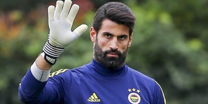 Fenerbahçe Volkan Demirel ile yollarını ayırdı