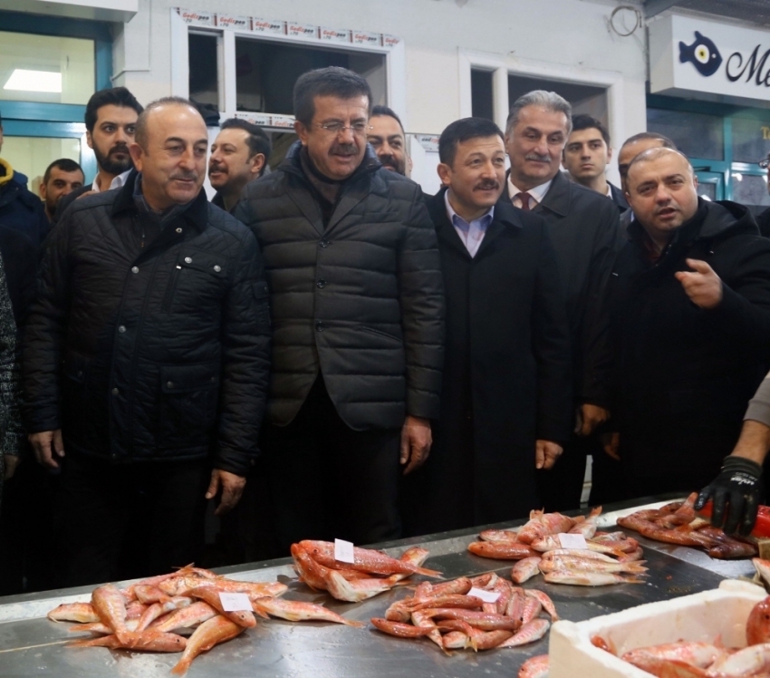 Çavuşoğlu: Zeybekçi İzmir’i bir dünya kenti yapacaktır