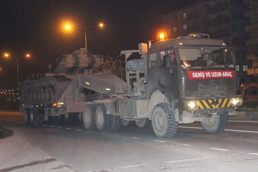 Kilis’ten Münbiç’e tank sevkiyatı