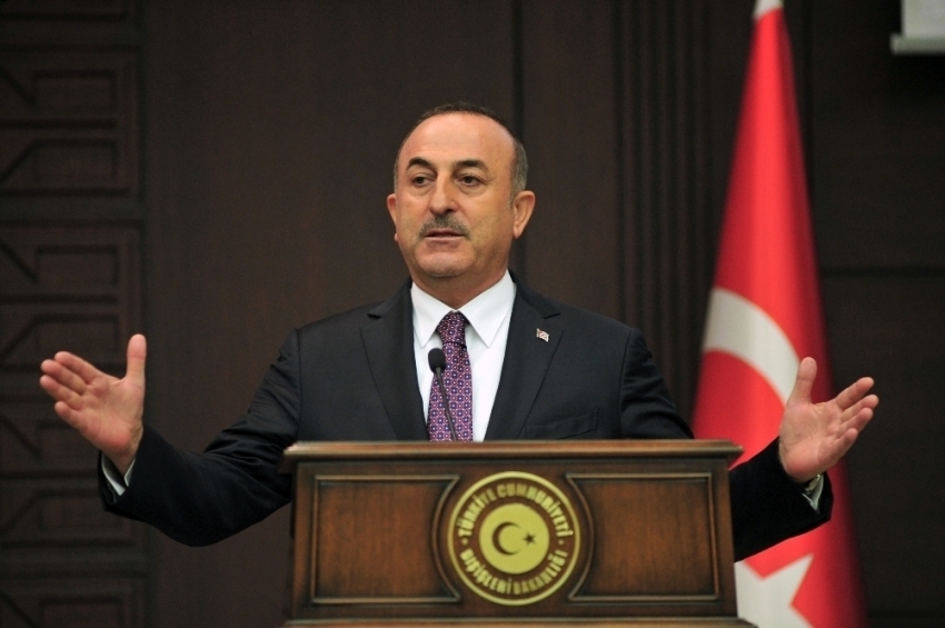 Çavuşoğlu, Letonya Savunma Bakanı Pabriks ile görüştü