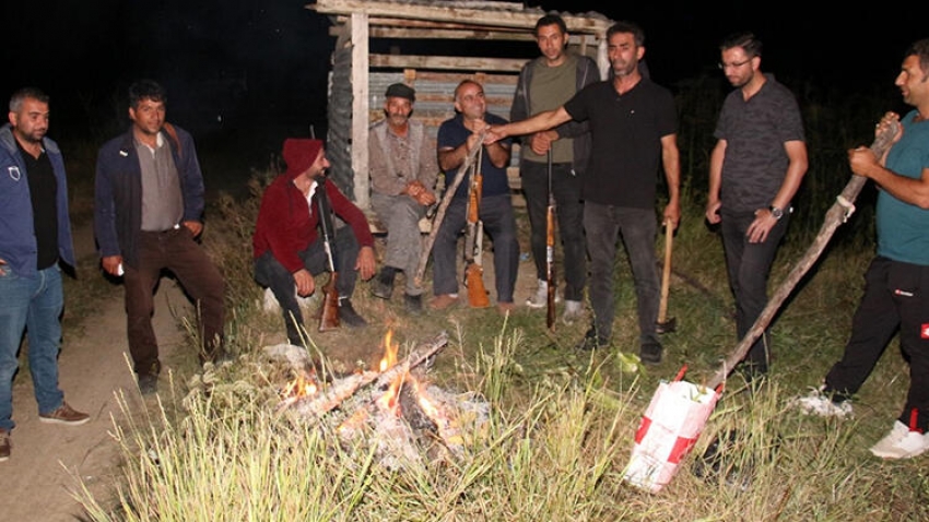 Köylüler şaşkın... Nöbet timi kurdular