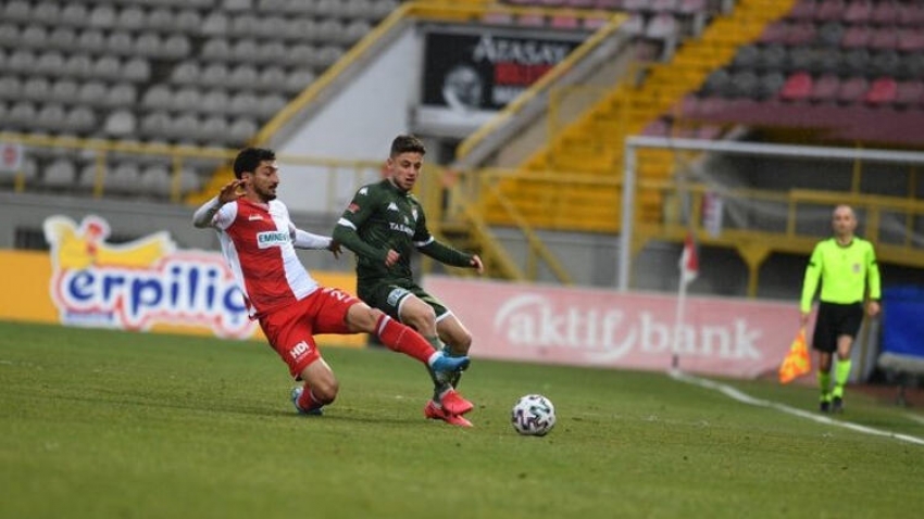 Bursaspor play-off şansını zora soktu