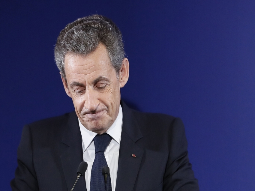 Sarkozy’ye yolsuzluk davası