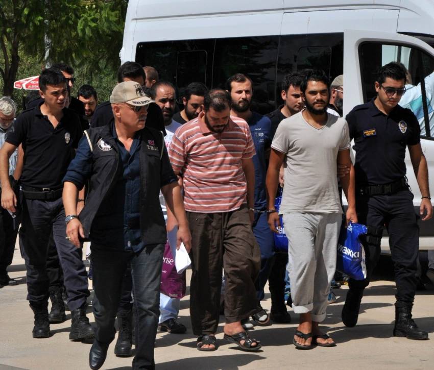 Antalya’da 7 DAEŞ üyesi tutuklandı