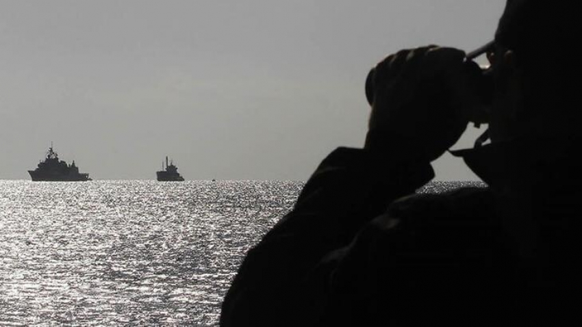 Türk kıta sahanlığına izinsiz giren Güney Kıbrıs gemisi çıkartıldı