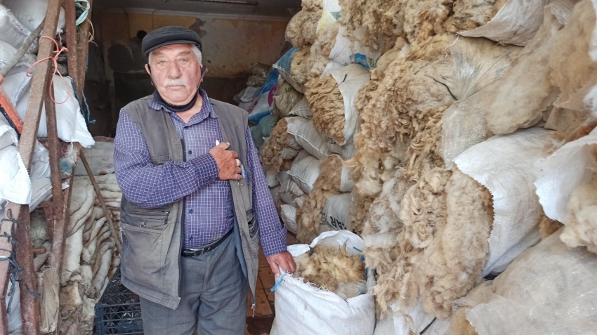 Koyun yünlerinin alıcısı yok denecek kadar azaldı