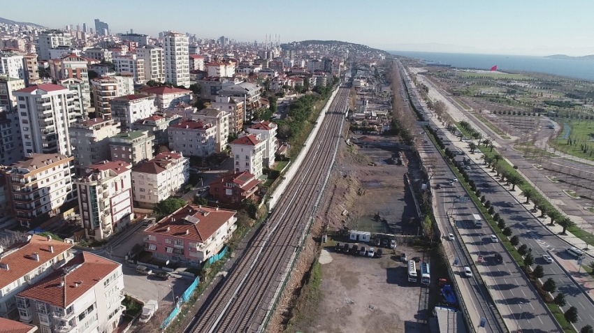 Halkalı-Gebze banliyö hattındaki çalışmalar havadan görüntülendi