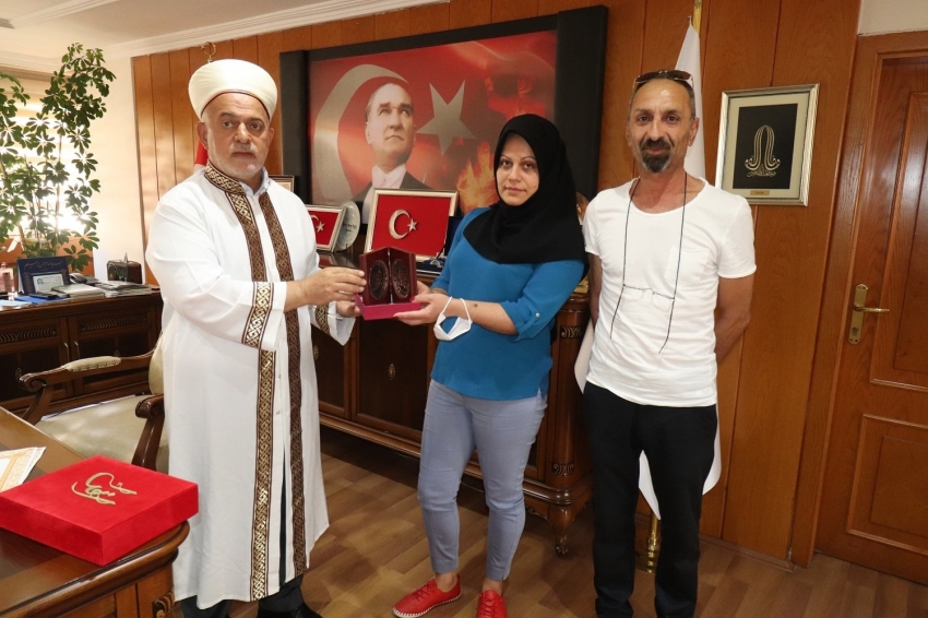 Gürcü kadın Elazığ’da Müslüman olup Elif ismini aldı