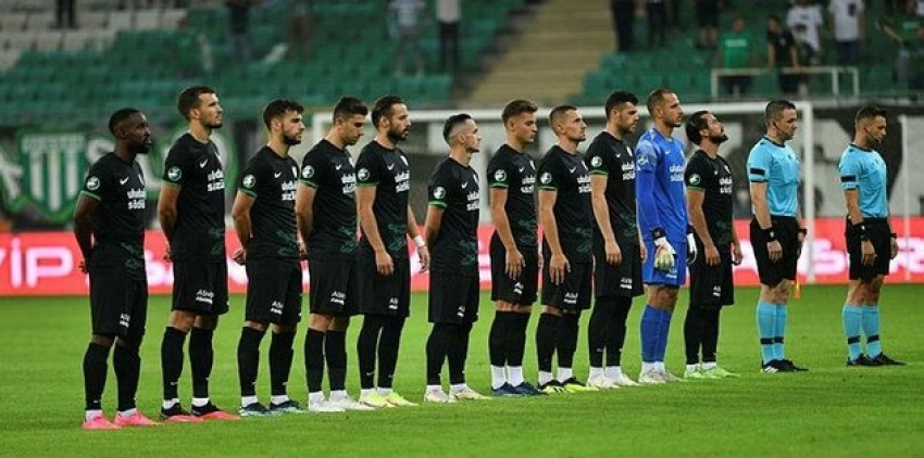 Timsah'ta 4 kıtadan 8 futbolcu forma giyecek