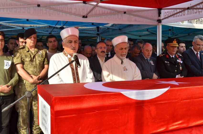 Şehidin kız kardeşi: Ağabeyim melek oldu