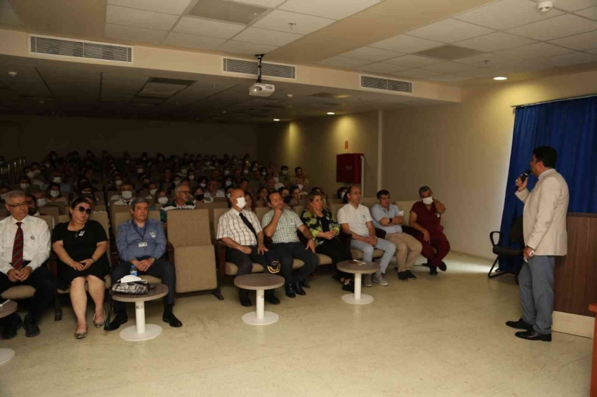 Hayatını kaybeden Prof. Dr. Sivrioğlu düzenlenen tören ile anıldı