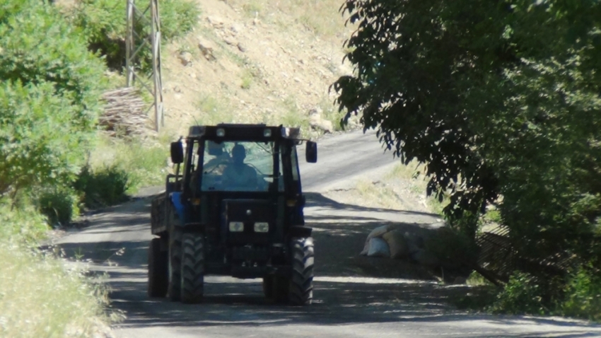 30 derece sıcaklık asfaltı eritti