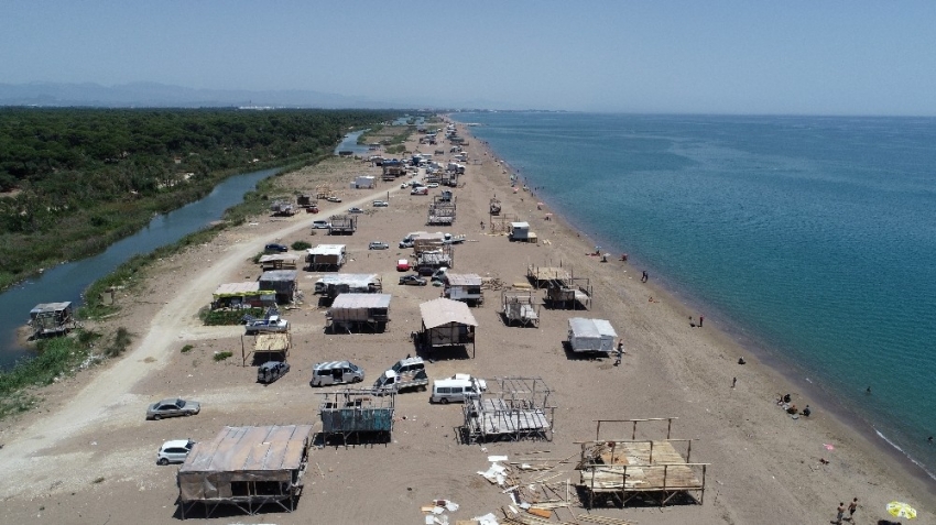 ’Çardak Beach’ sezonu açtı