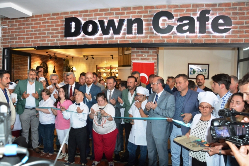 Down Kafe’yi Bilal Erdoğan açtı