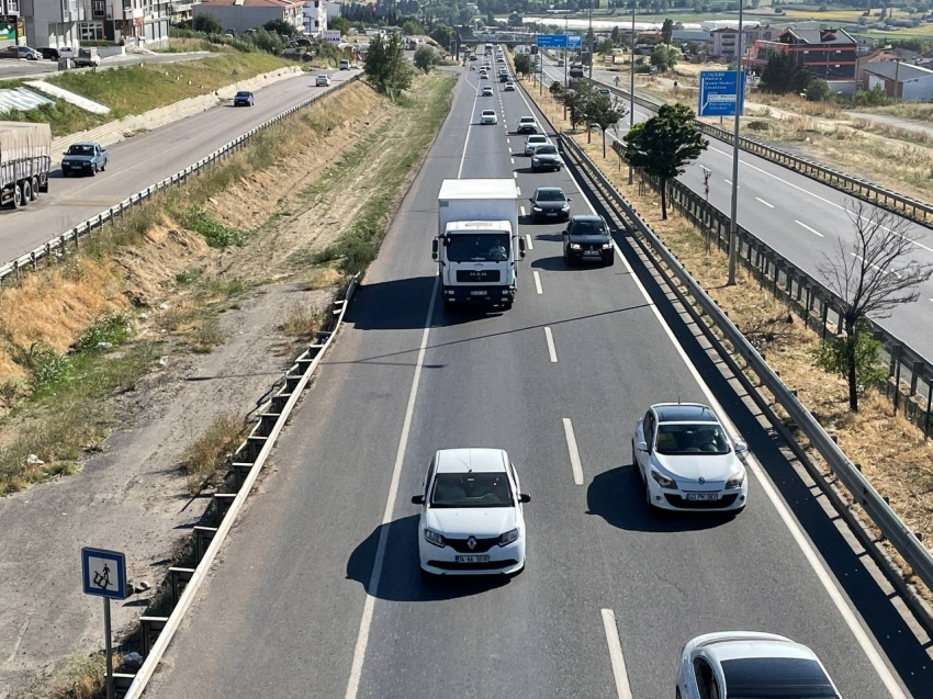 Bayram tatili sonrası dönüş yoğunluğu yaşanıyor