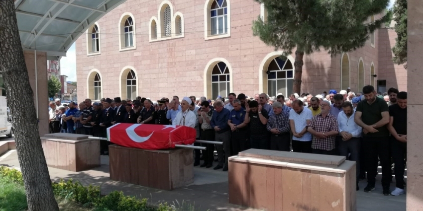 Kıbrıs gazisi son yolculuğuna uğurlandı