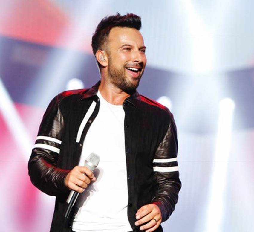 Tarkan’dan Fidel Castro mesajı