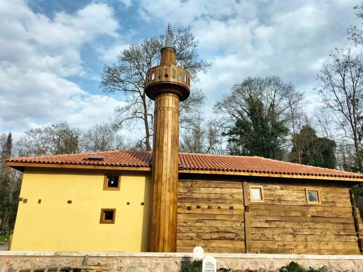 698 yıllık camii, yeniden ibadete açılmak için gün sayıyor
