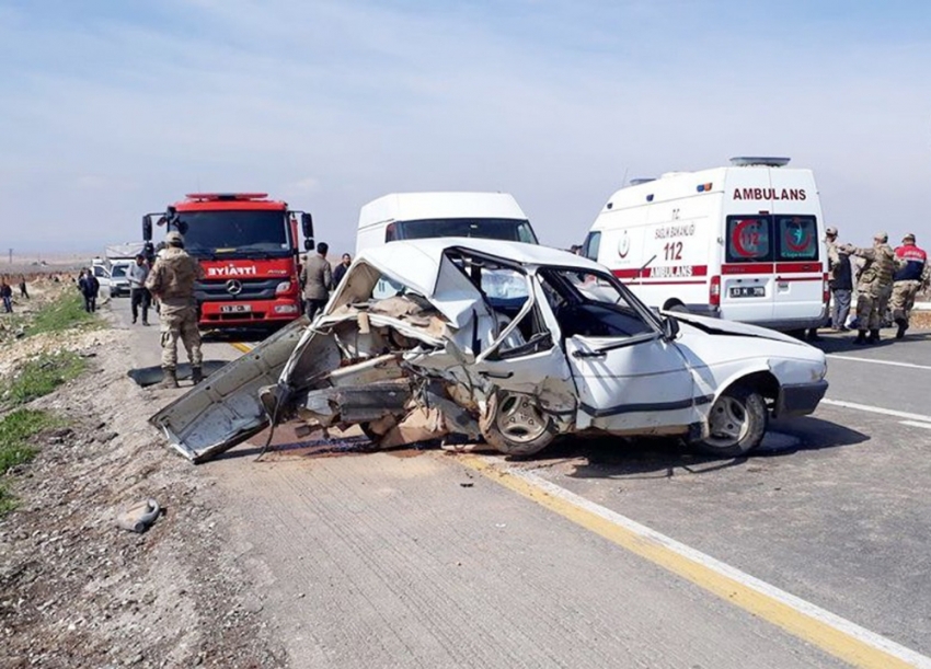 Şanlıurfa’da zincirleme trafik kazası: 2 ölü, 4 yaralı