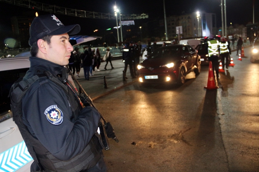 İstanbul dev uygulama: Polis kuş uçurtmadı