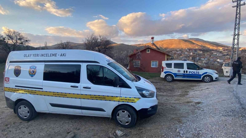 Anne ve kızı sobadan sızan gazdan hayatını kaybetti