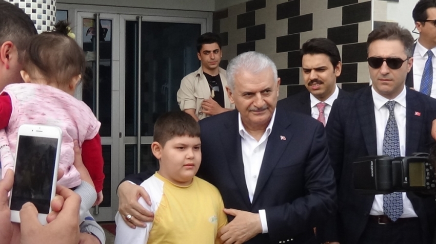 Yıldırım’dan öldürülen okul müdürünün ailesine ziyaret