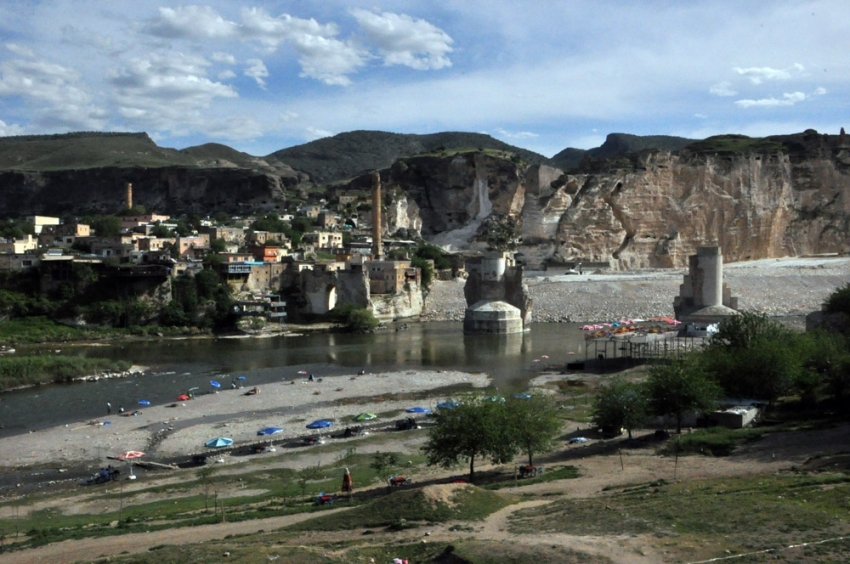 Hasankeyf’e turist akını