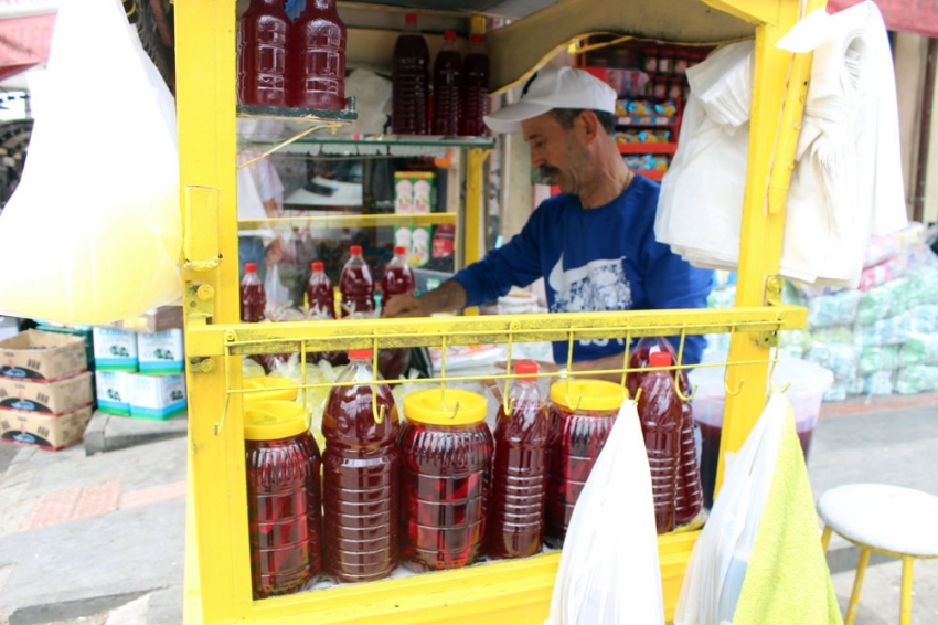 Meyan şerbeti iftar sofrasının olmazsa olmazı