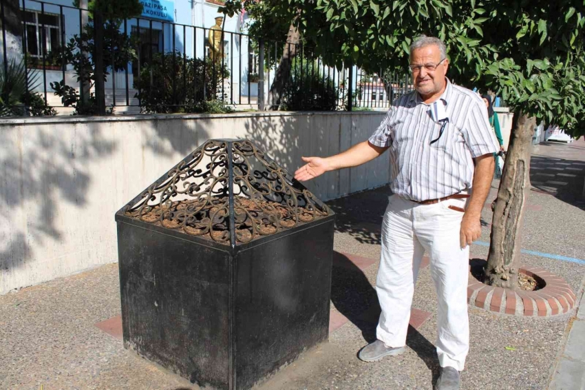 Her gün binlerce kişi yanından geçiyor ama kimse ne olduğunu bilmiyor