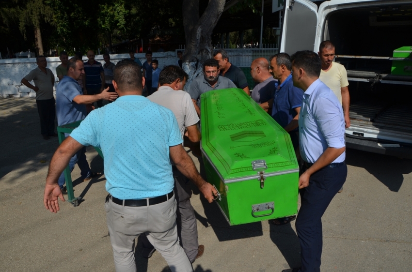 Kocası tarafından katledilen Melike son yolculuğuna uğurlandı