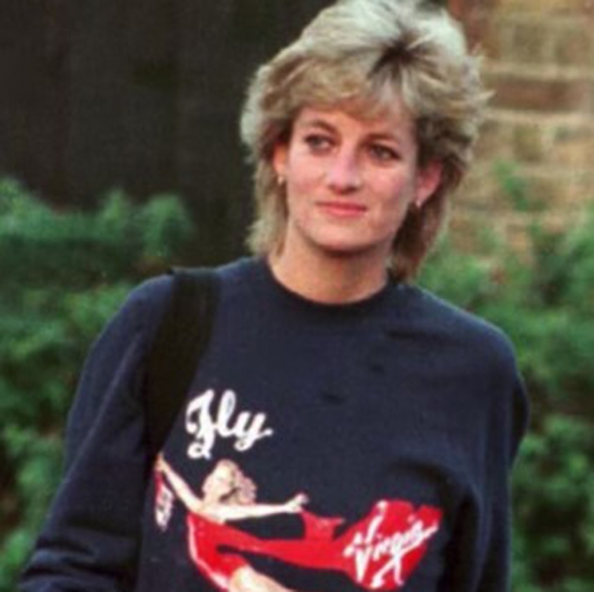 Prenses Diana’nın sweatshirt’ü 47 bin Euro’ya satıldı