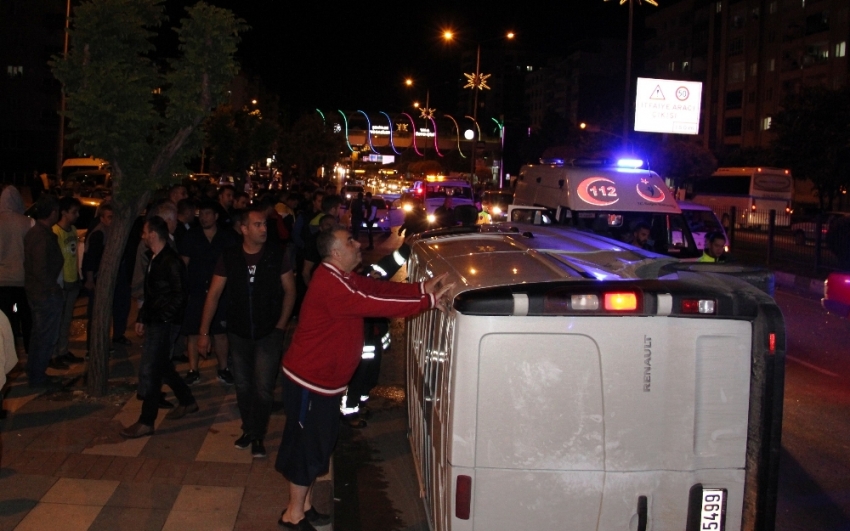 Manisa’da trafik kazası:4 yaralı