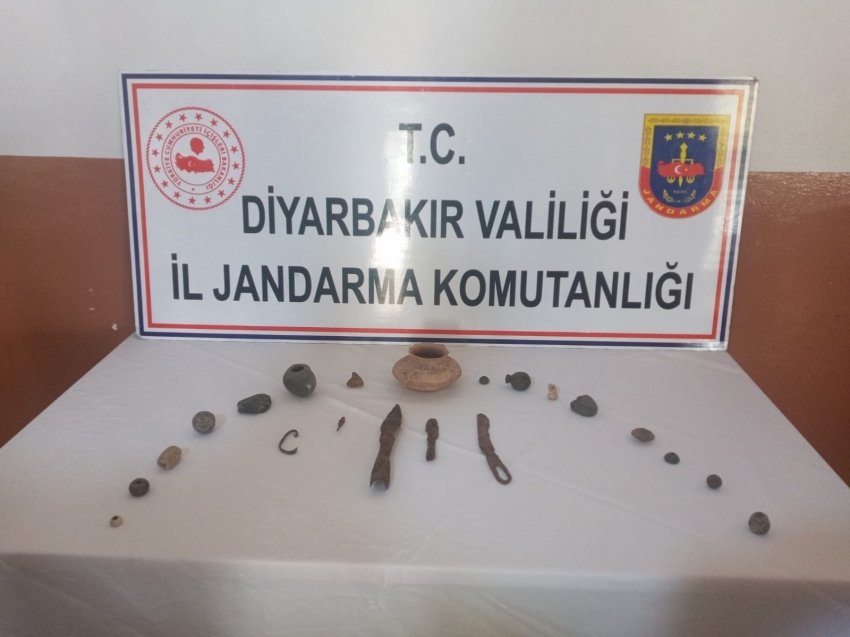 Tarihi eserleri satmak isterken suçüstü yakalandılar