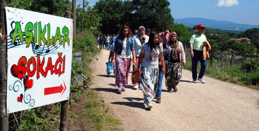 İzdivaç programı gibi sokak