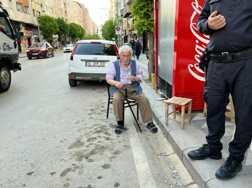 Kaza yapan araç sürücüsü 93 yaşında çıktı