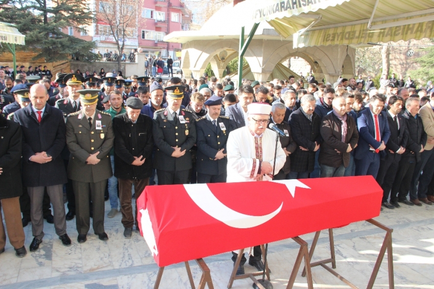 Kazada hayatını kaybeden komando son yolculuğuna uğurlandı