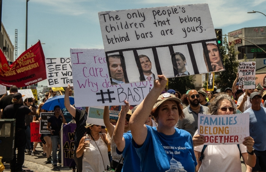 Trump’ın göçmen karşıtı politikaları protesto edildi