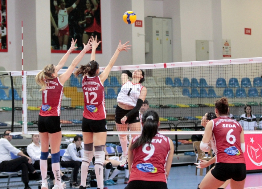 Nilüfer Belediyesi Play-Off’ta 3-0